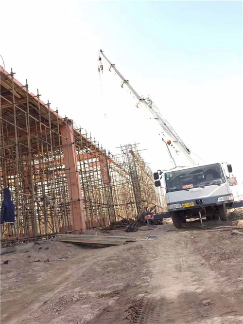 平昌县25 吨、50 吨吊车怎么选？多大重量 / 半径适合对应车型？